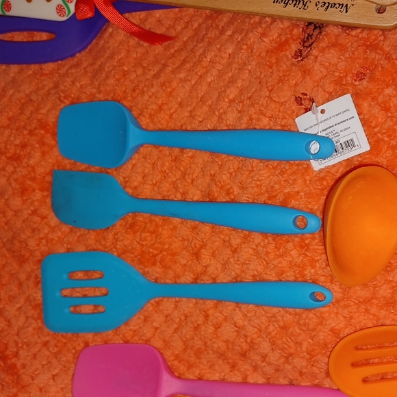 Huge baking Christmas set for family of four - Picture 15 of 16